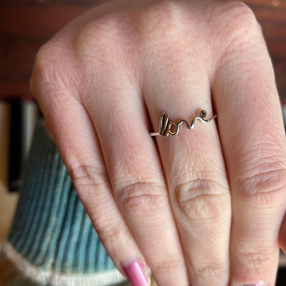 925 Sterling Silver Cursive “Love” Word Ring - Picture 10 of 17